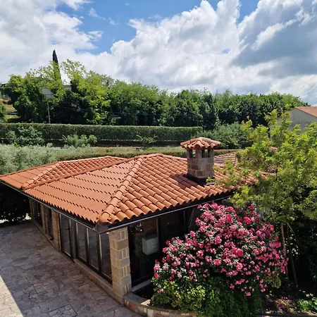 ゲストハウス & Giulia