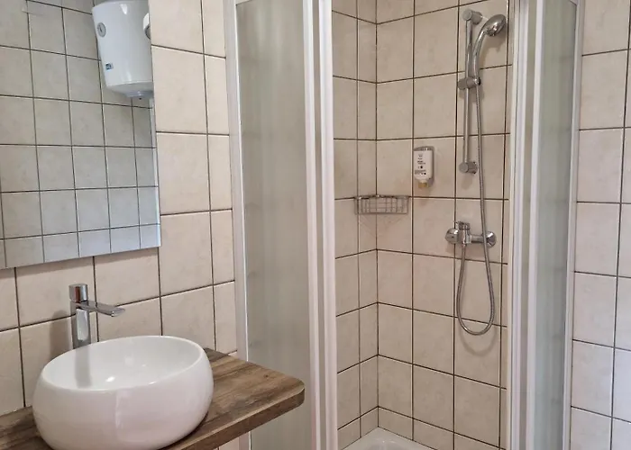 Konukevi & Giulia 3*