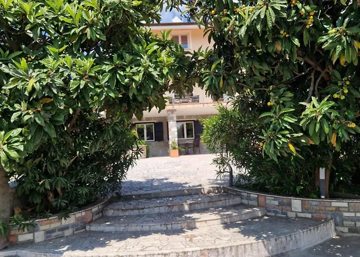 Guest house & Giulia 3*