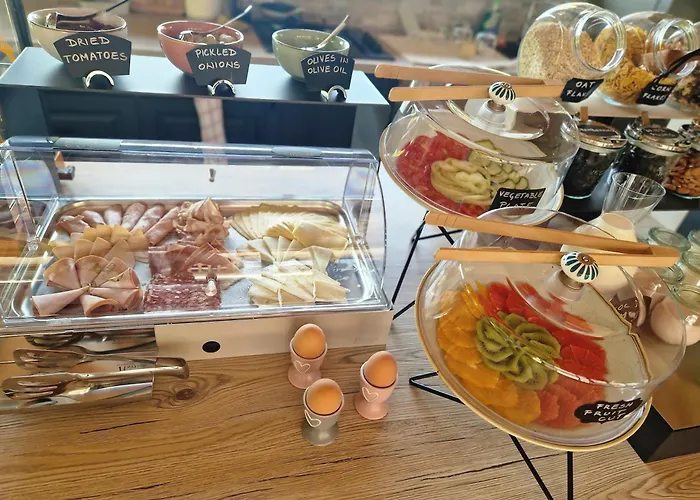 Konukevi & Giulia Portorož