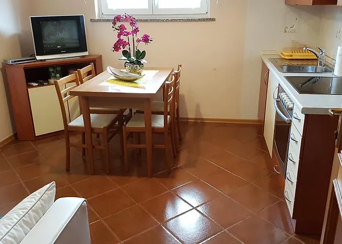 & Giulia Guest house 3*