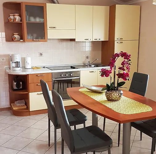 & Giulia Guest house